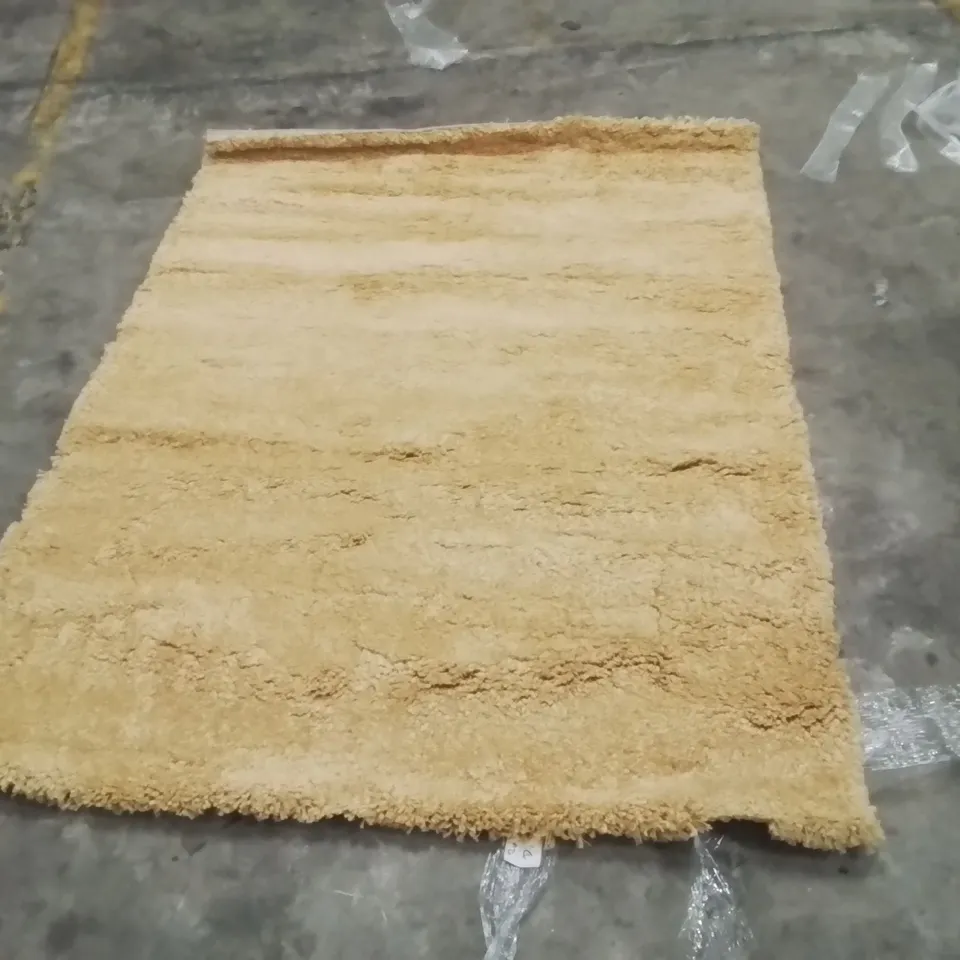 QUALITY DESIGNER AREA RUG - APPROXIMATELY 196x140