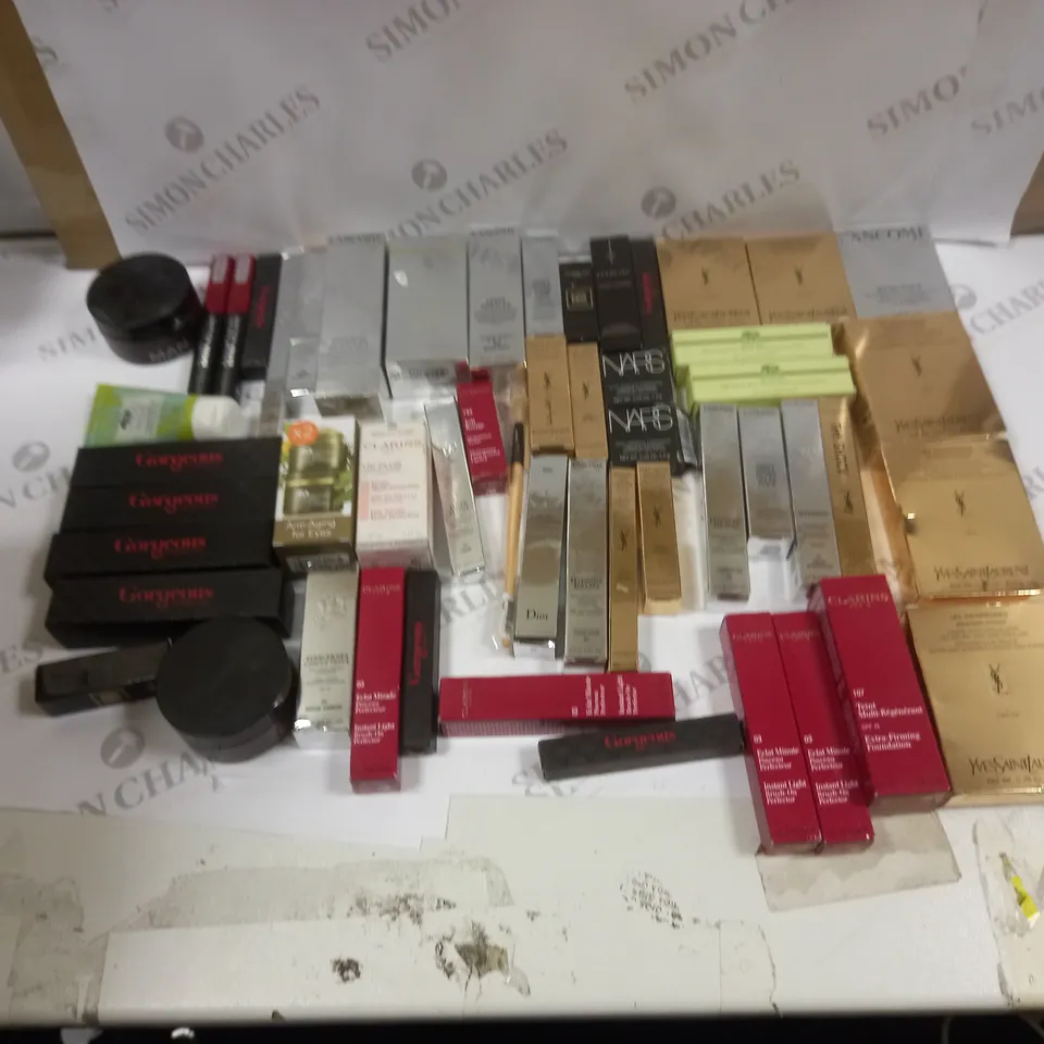 BOX OF APPROX 25 ASSORTED HEALTH AND BEAUTY ITEMS TO INCLUDE - LANCOME LINE PUMER, YVES SAINT LAURENT, LANCOME HYPNOSE MASCARA ETC.