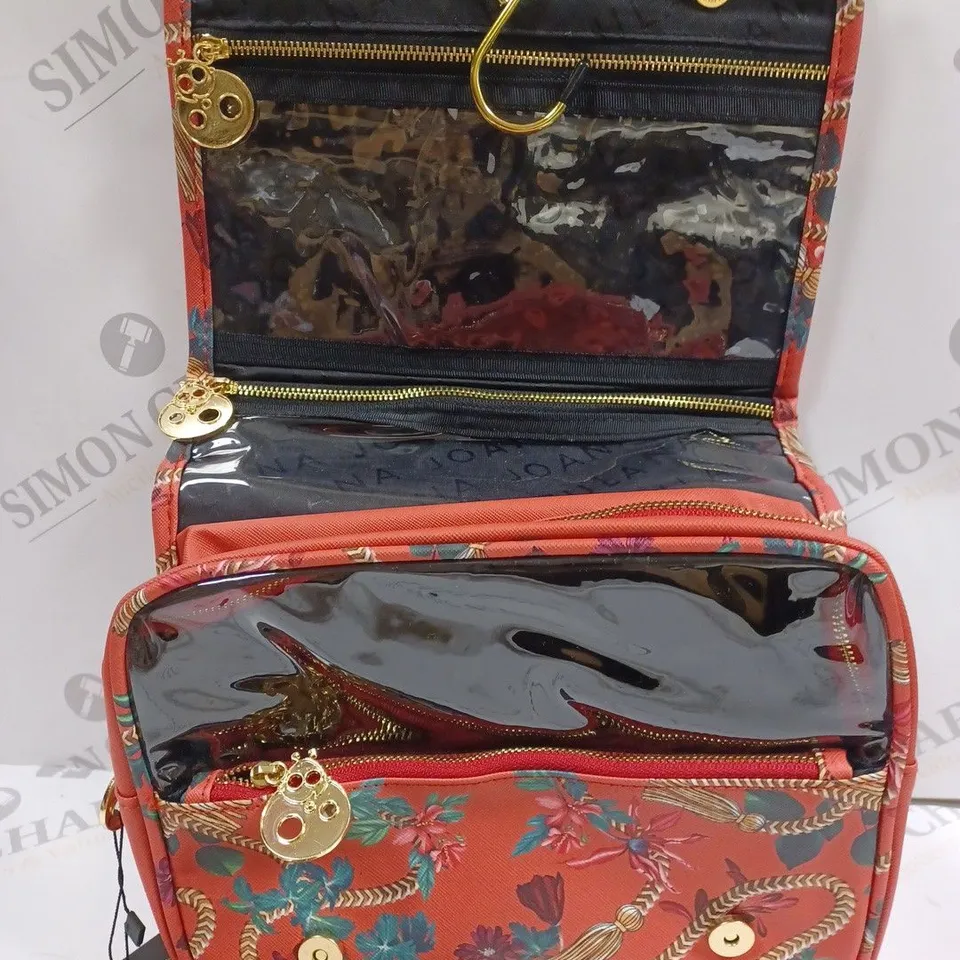 BOX OF APPROX 6 JOANA FULANA GOLDEN TASSEL PREMIUM COLLECTION STORAGE BAGS	