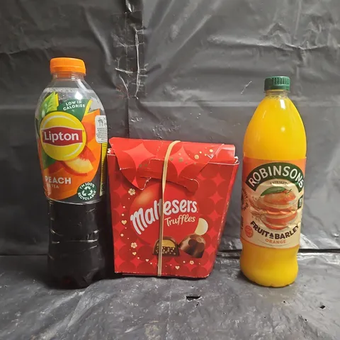 APPROXIMATELY 8 ASSORTED FOOD AND DRINK ITEMS TO INCLUDE ROBINSONS, MALTESERS TRUFFLES, LIPTON, ETC