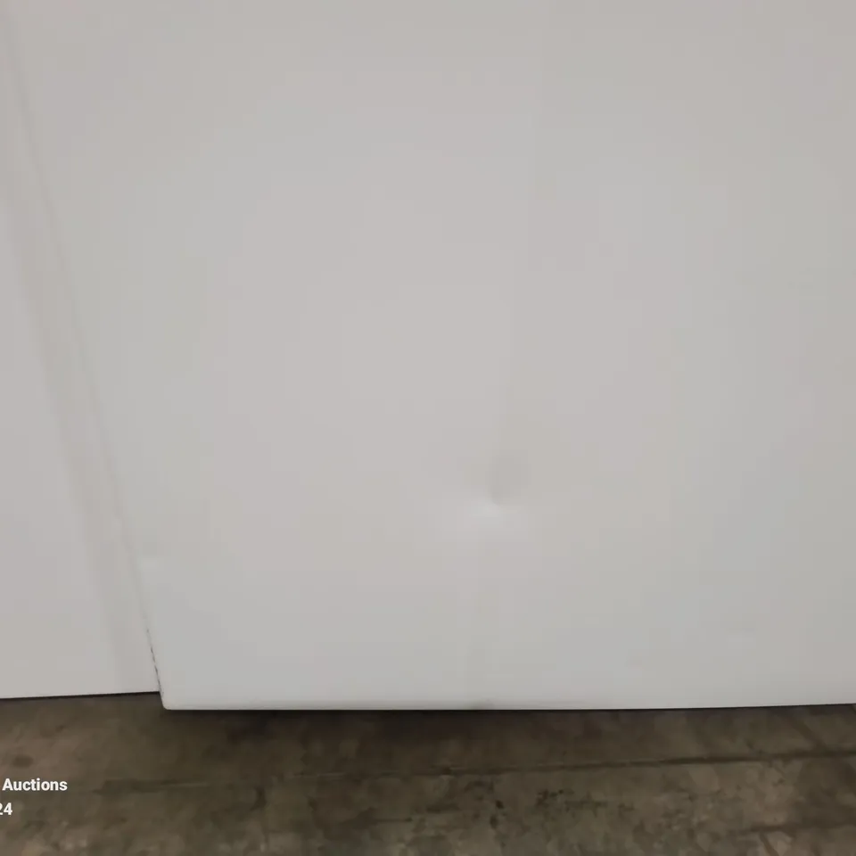 HISENSE FREESTANDING 50/50 FRIDGE FREEZER IN WHITE, MODEL: RB327N4WW1