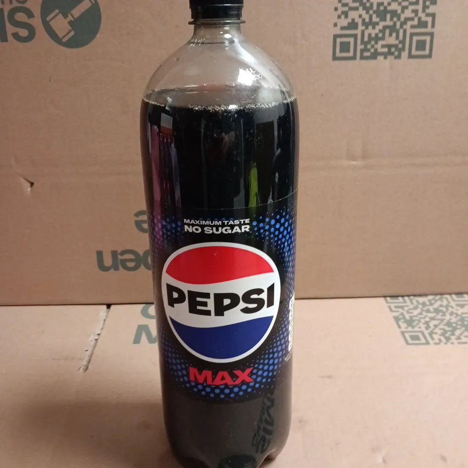 LOT OF 6 BOTTLES OF PEPSI MAX 2L PER BOTTLE