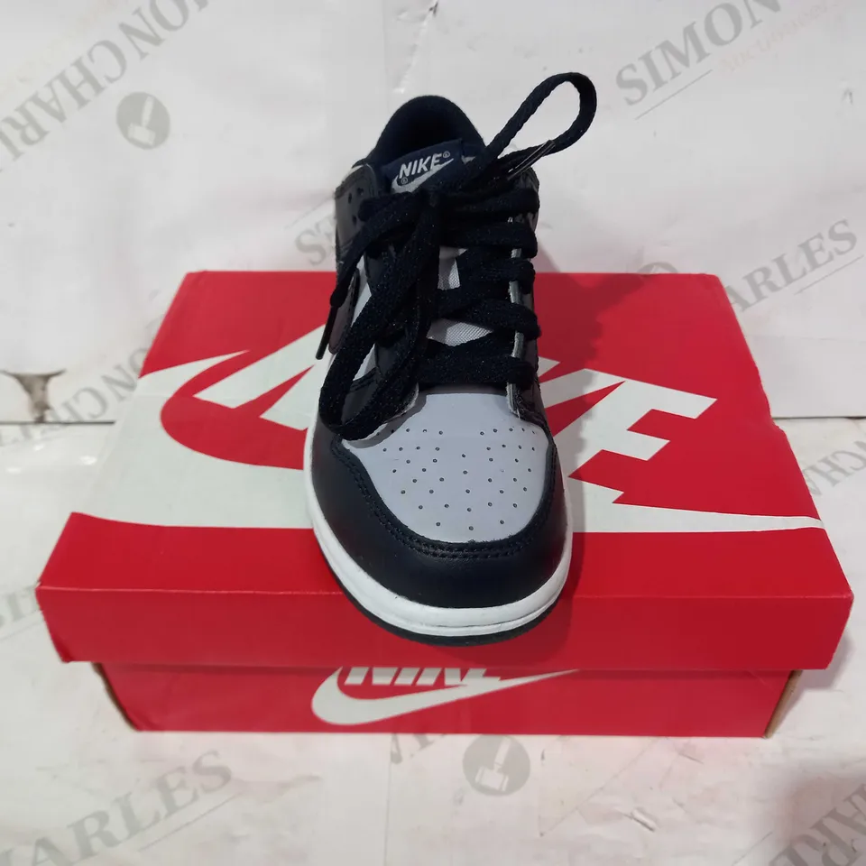 BOXED PAIR OF NIKE DUNK LOW SHOES IN BLACK/GREY UK SIZE 13.5