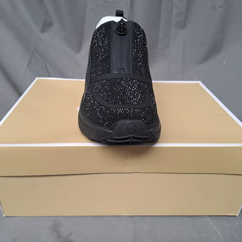 BOXED PAIR OF MICHAEL KORS SAMI ZIP TRAINERS IN BLACK US SIZE 8M