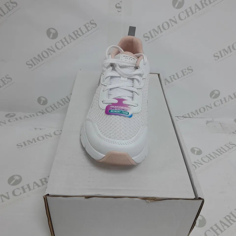 BOXED WHITE SKETCHERS SIZE 4