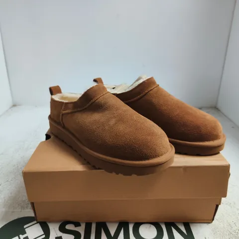 UGG WOMEN’S CLASSIC MICRO SLIPPERS – UK 5 (US 7, EU 38)