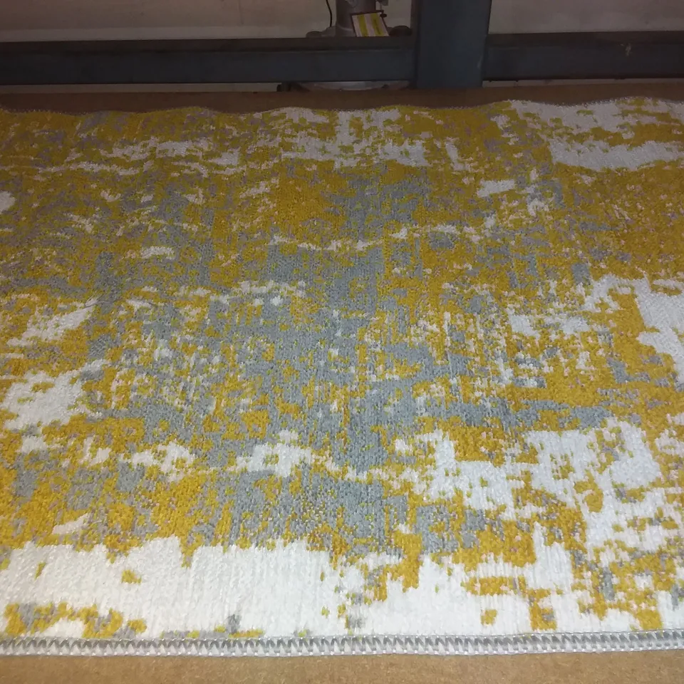 NO 02 RUG - YELLOW / GREY WITH TASSLE 
