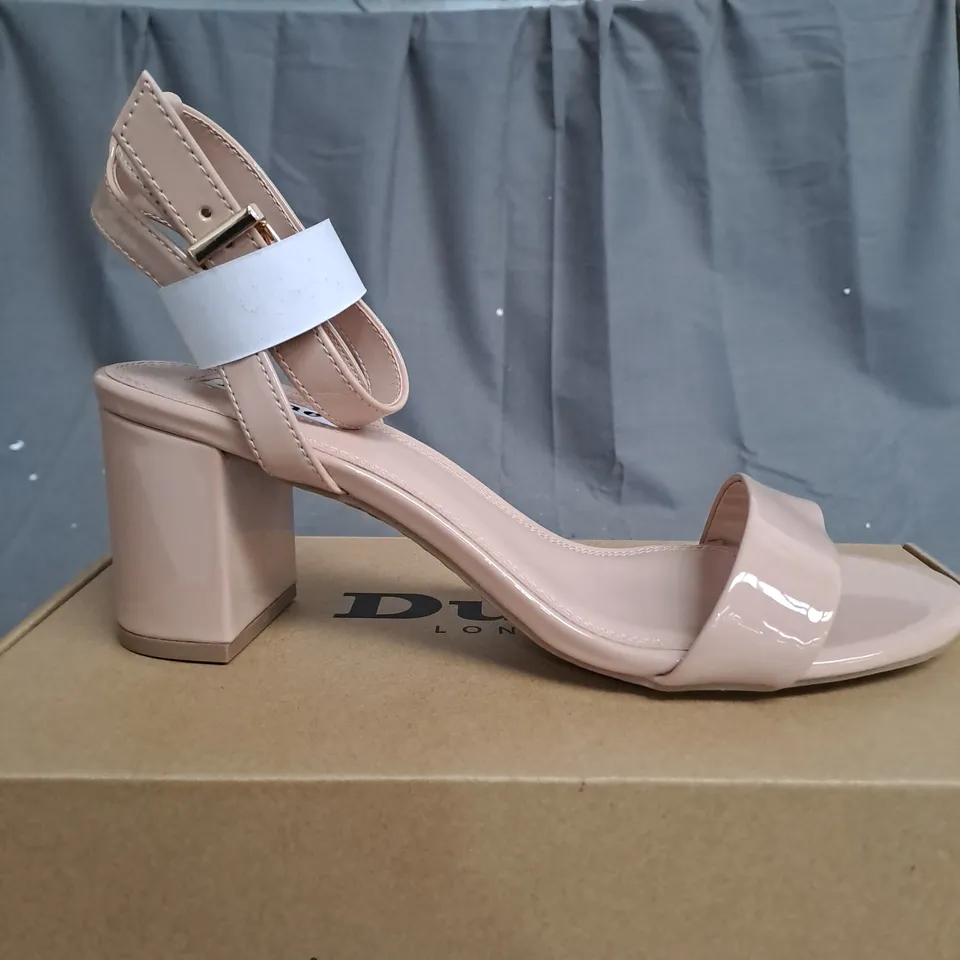 BOXED PAIR OF DUNE LONDON NUDE OPEN TOE HIGH BLOCK HEELED SANDALS SIZE 6 