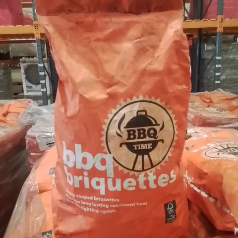PALLET CONTAINING APPROXIMATELY 100 BRAND NEW BARBECUE CHARCOAL BRIQUETTE BAGS