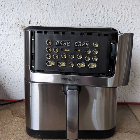 BOXED HOME SMART AIR FRYER - DAMAGED 
