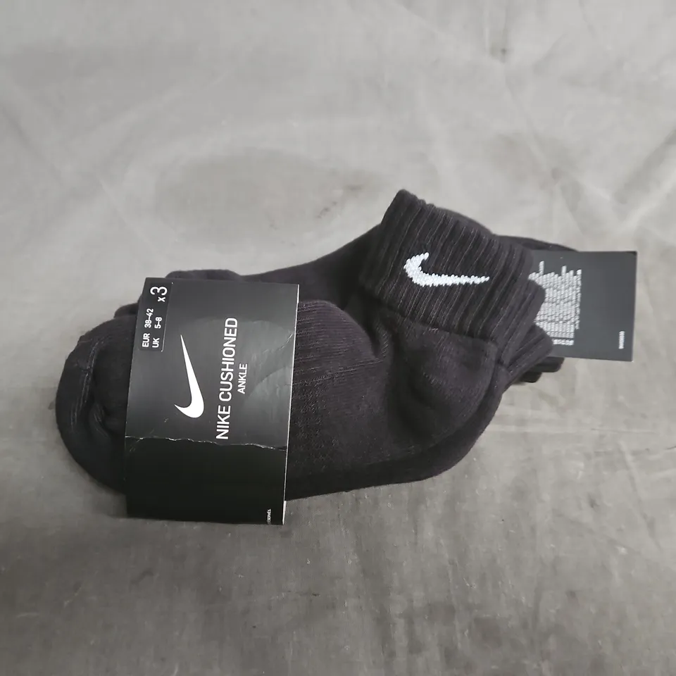 NIKE CUSHIONED ANKLE SOCKS – BLACK - X3