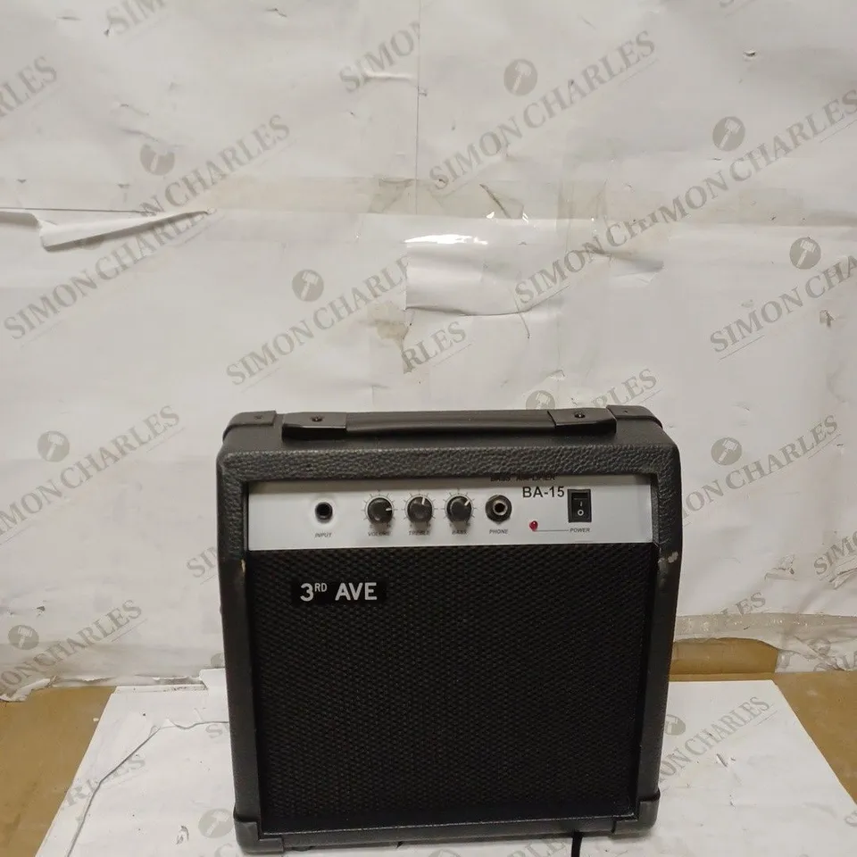 3RD AVENUE 15W SLIMLINE BASS GUITAR AMPLIFIER 
