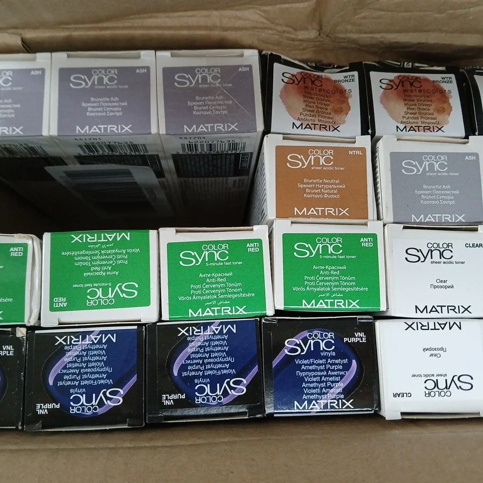 BOX OF APPROXIMATELY 20 ASSORTED MATRIX SO COLOUR SYNC PRODUCTS
