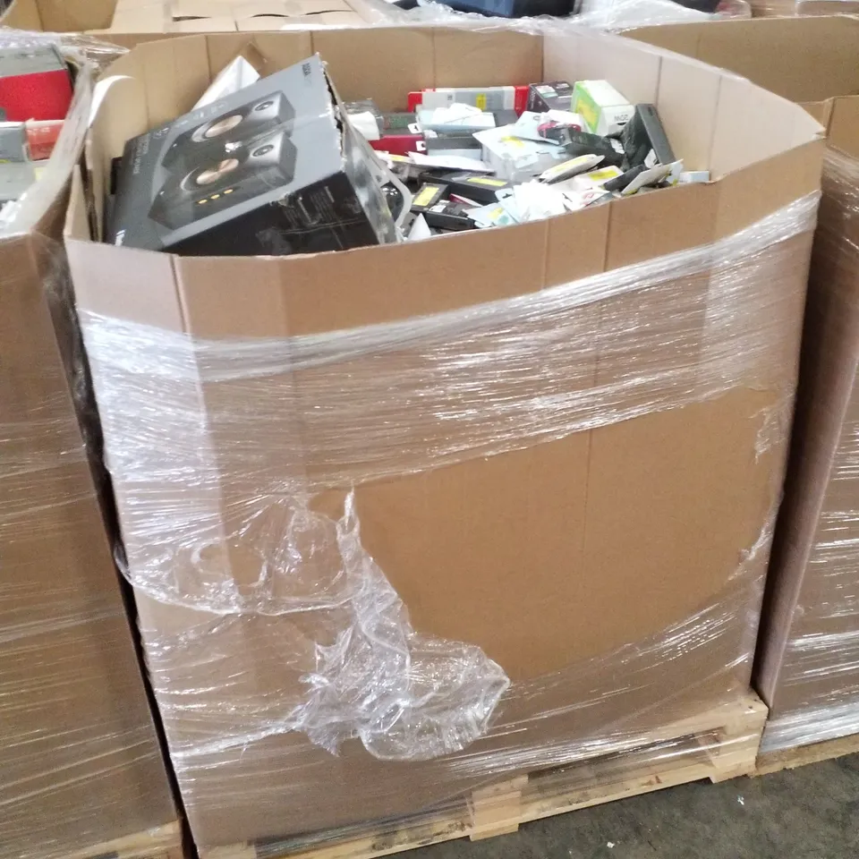 PALLET CONTAINING ASSORTED ELECTRICAL PRODUCTS INCLUDING BLUETOOTH BOOKSHELF SPEAKERS, HP DESKJET 2810E PRINTER, WIRED HEADPHONES, UNIVERSAL TV WALL MOUNTS, MOUSE MAT & AERIAL
