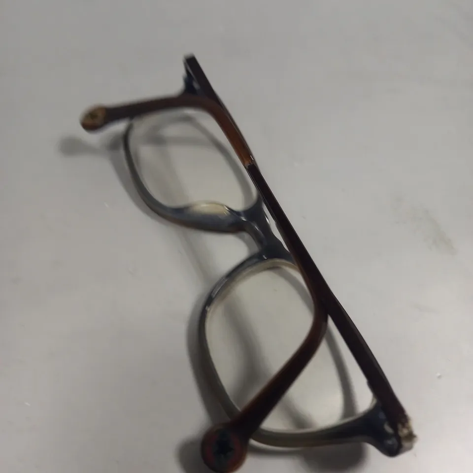 CONVERSE ALL STAR BROWN GLASSES