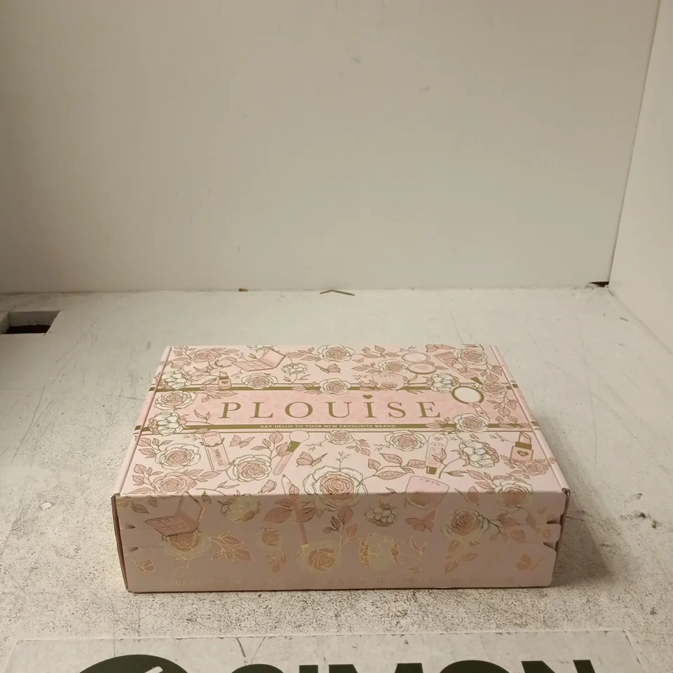 P LOUISE MYSTERY MAKEUP BOX (P.LOUISE) – PINK FLORAL PACKAGING