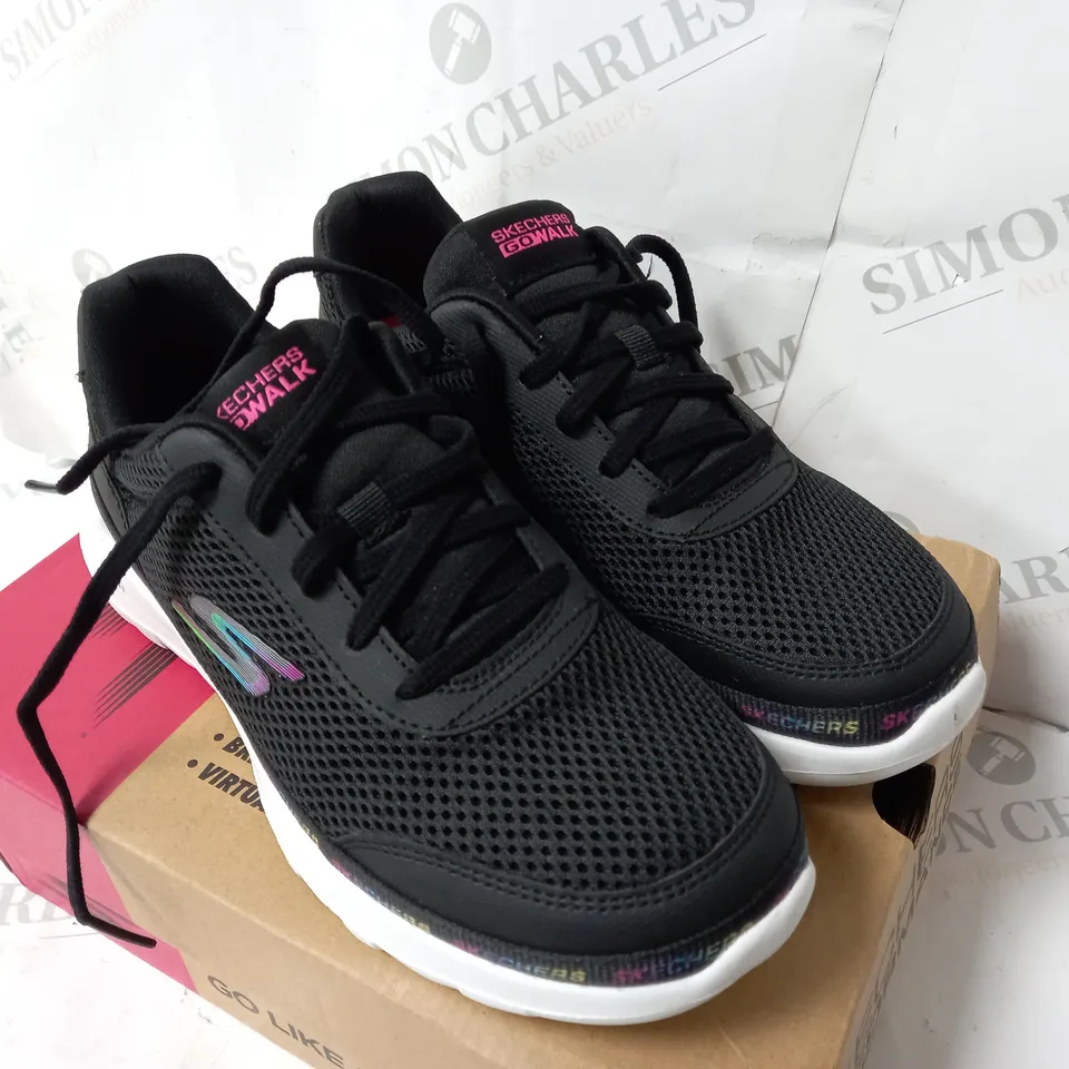 SKETCHERS GO WALK TRAINERS BLACK SIZE 3