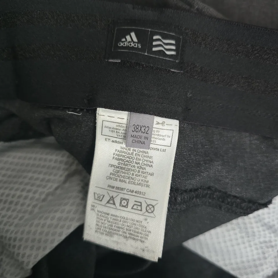 ADIDAS MEN'S TROUSERS – DARK GREY, 38X32