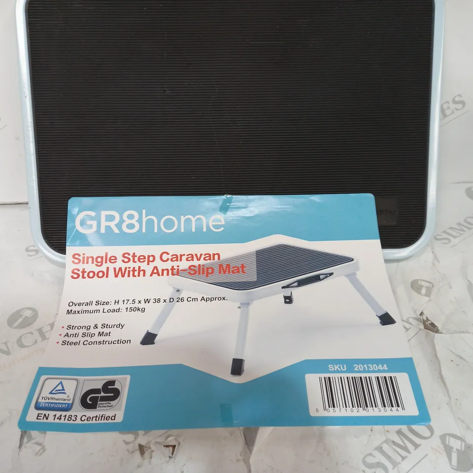 BOXED GR8 HOME SINGE STEP STOOL