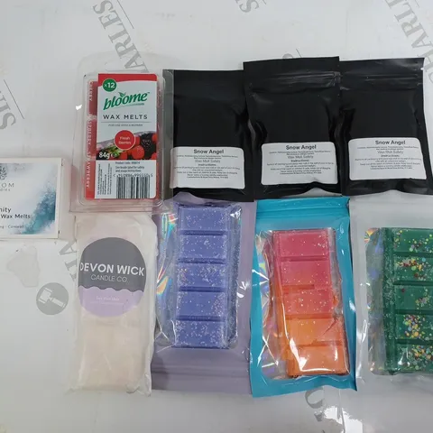 BOX OF ASSORTED WAX MELTS