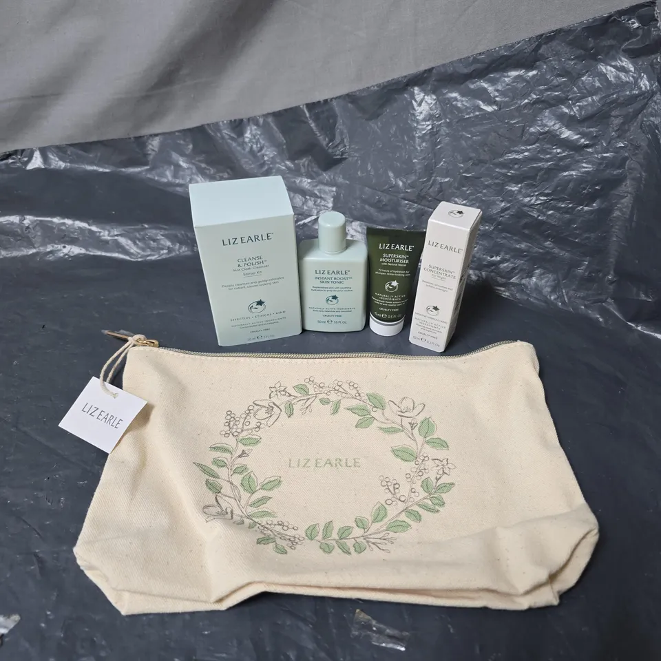 LIZ EARLE 4 ITEM SET PLUS BAG TO INCLUDE INSTANT BOOST SKIN TONIC BOXED