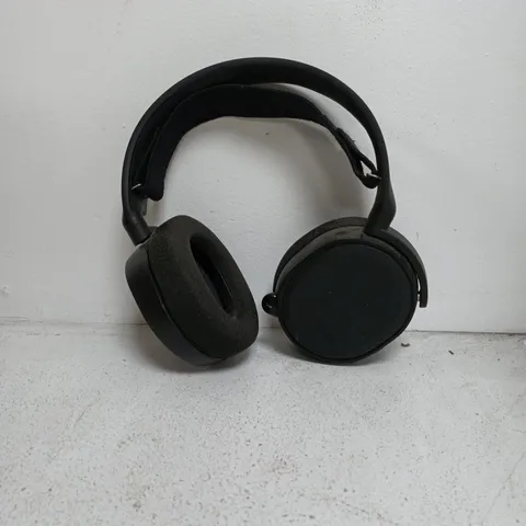 STEELSERIES GAMING HEADSET – BLACK