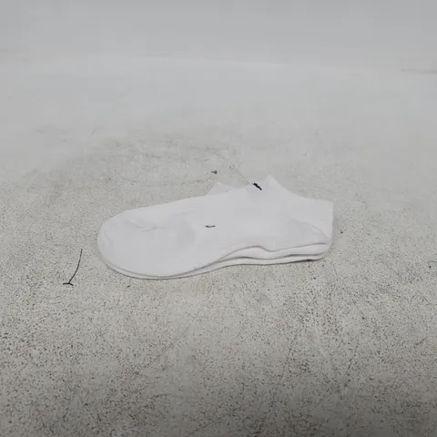 NIKE WHITE ANKLE SOCKS 2 PAIRS SIZE UNSPECIFIED