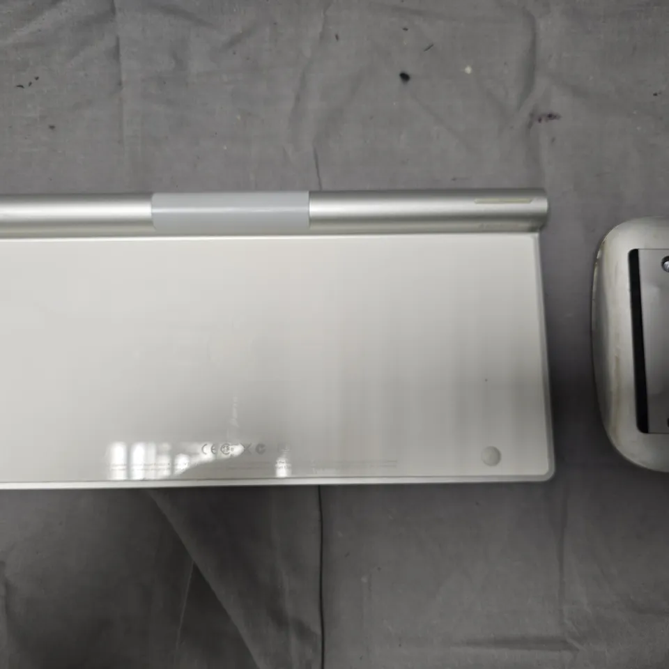 APPLE MAGIC KEYBOARD & MAGIC MOUSE 2 – WHITE (BOXED)