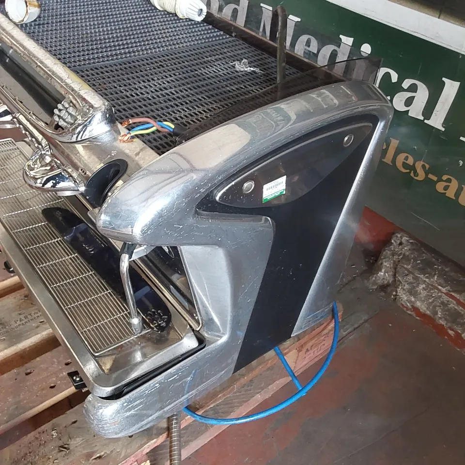 FAEMA EMBLEMA 2 GROUP COMMERCIAL COFFEE ESPRESSO MACHINE - MSEMBL2