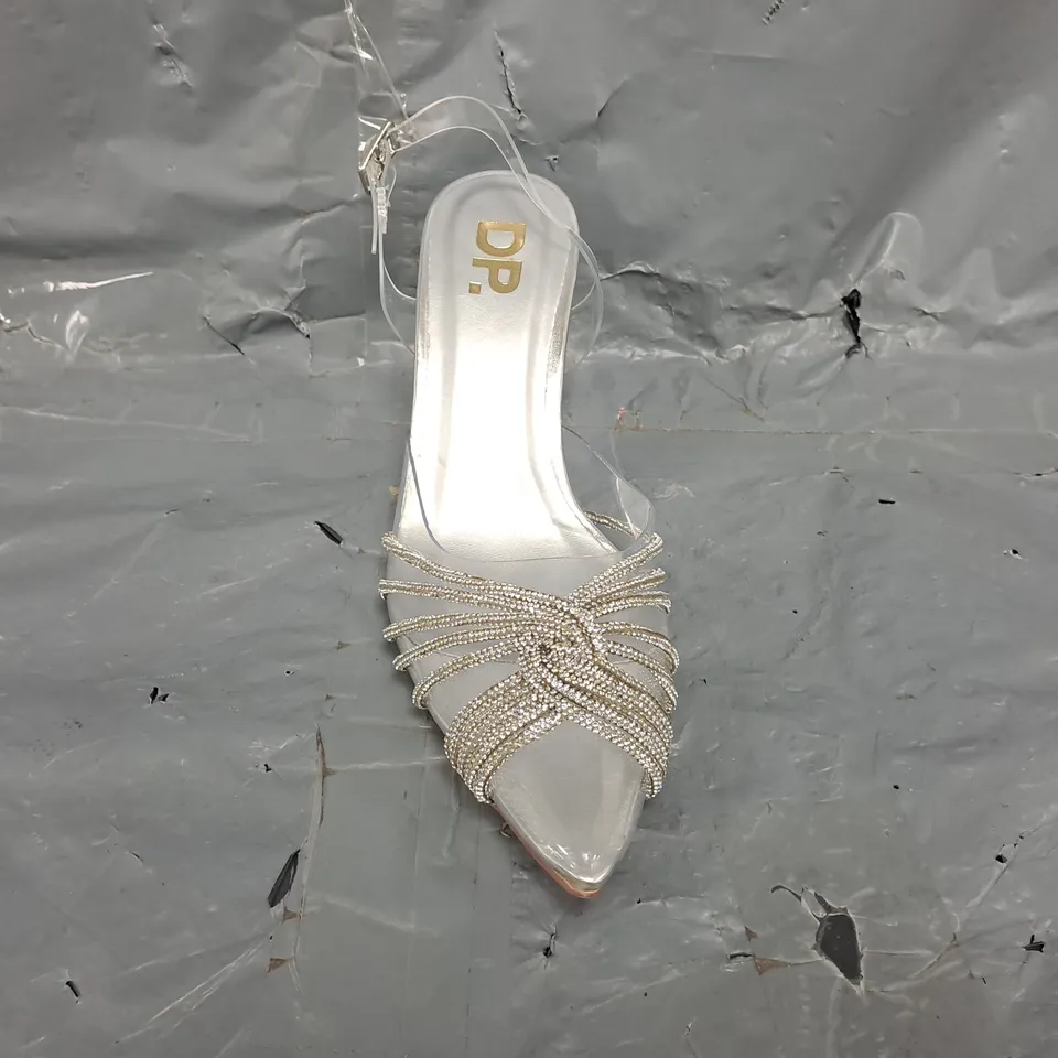 BOXED PAIR OF DP POINTED TOE STILETTO HEELS IN CLEAR/SILVER W. DIAMANTE EFFECT SIZE 6
