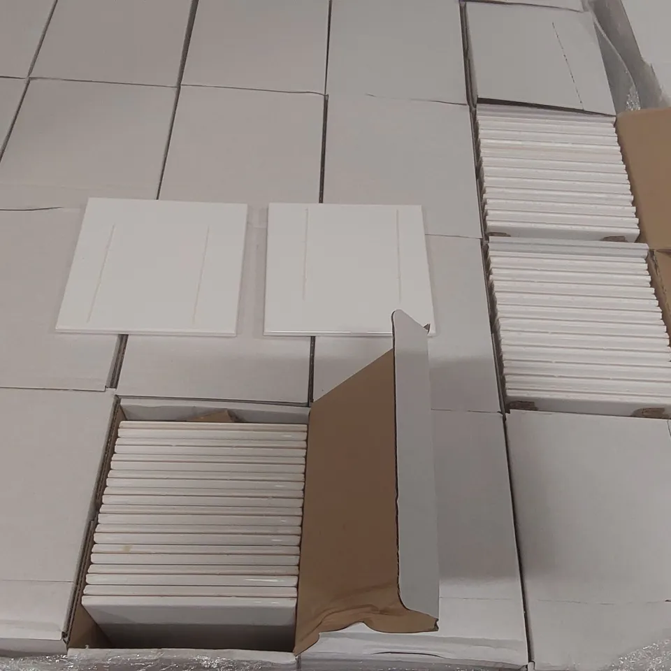 PALLET CONTAINING APPROXIMATELY 135x BOXES OF ASSORTED CERAMIC TILES