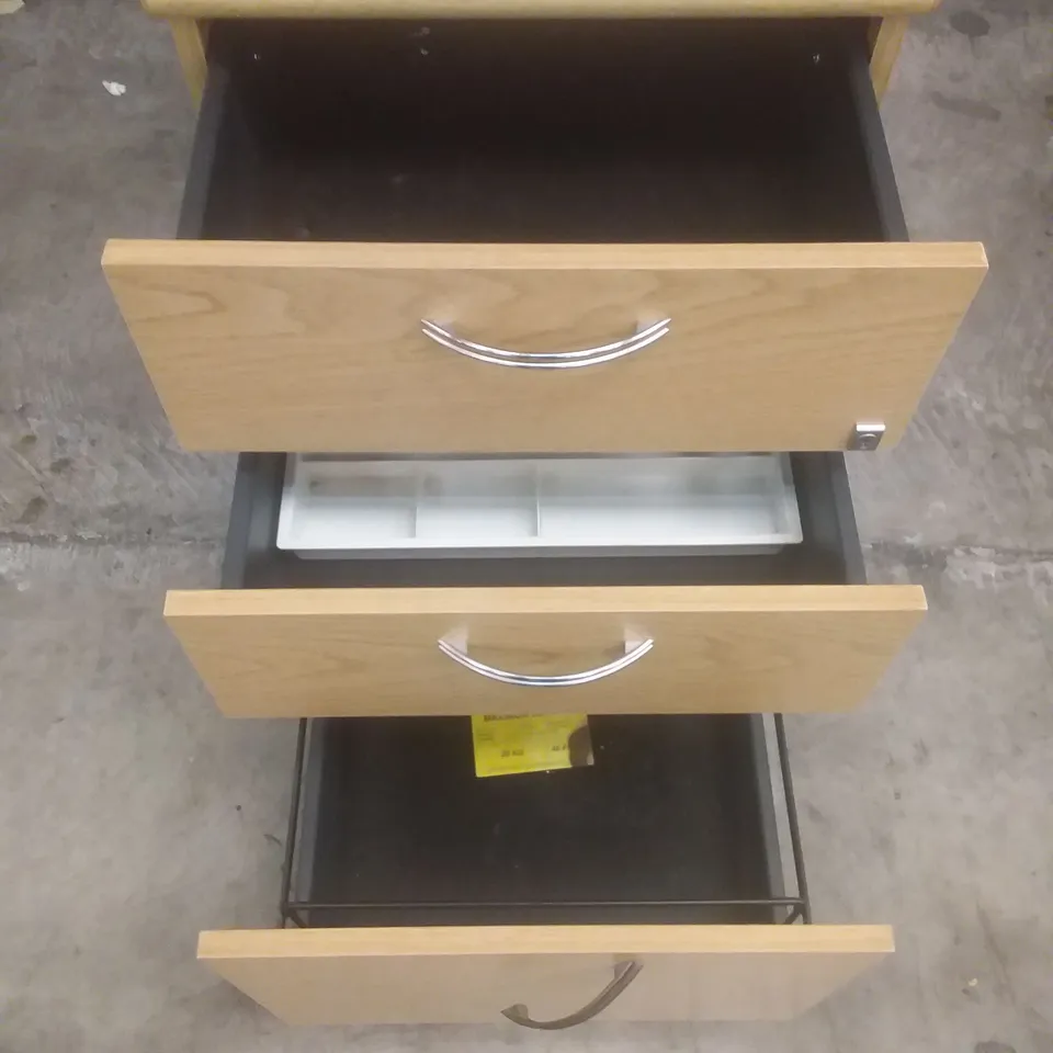 3 DRAWER WOODEN CHEST OF DRAWERS