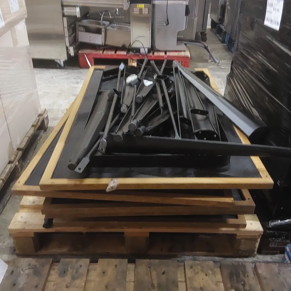 PALLET CONTAINING GARDEN TABLE WITH PARASOL HOLE PARTS