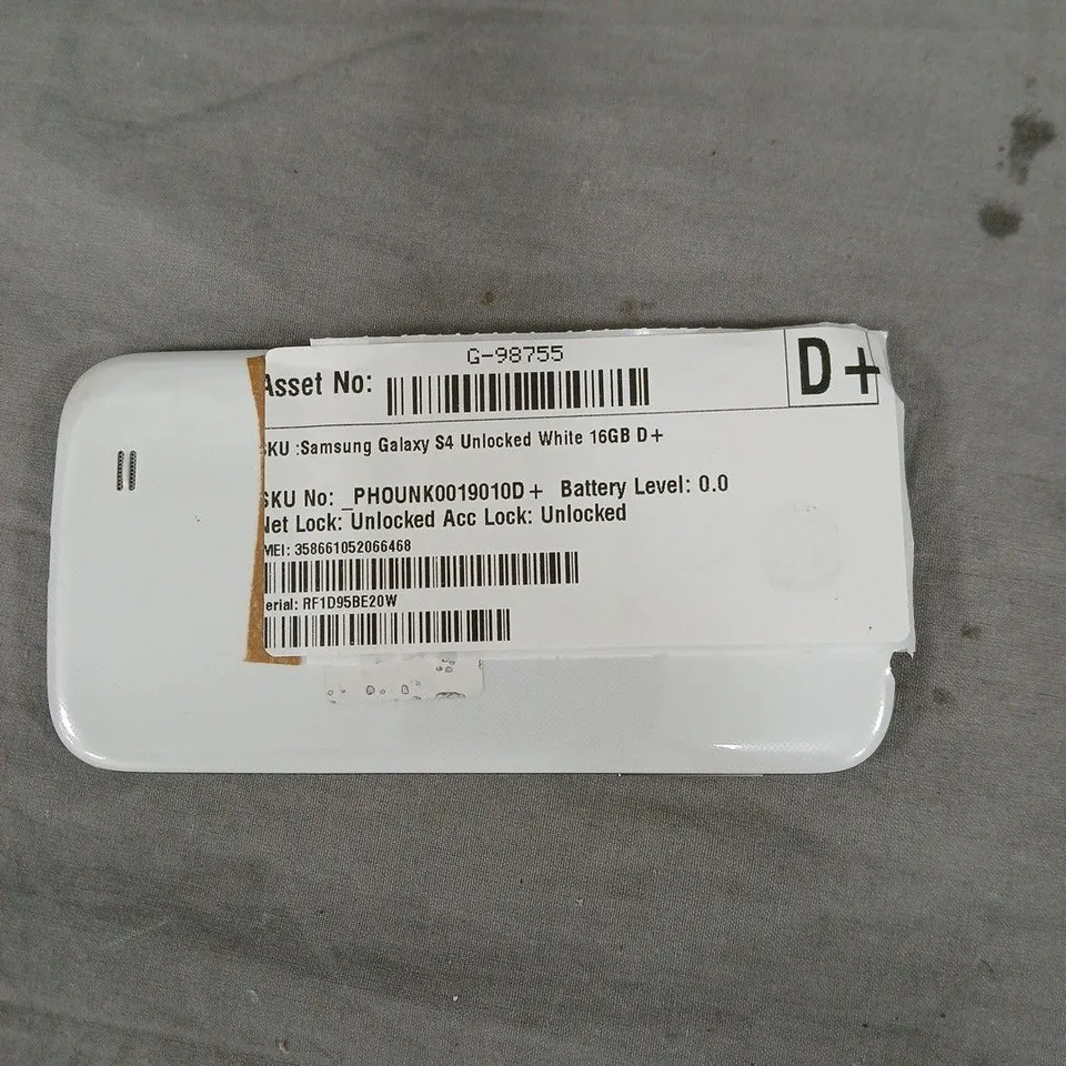 SAMSUNG GALAXY S4 UNLOCKED WHITE 16GB SMARTPHONE. PHONE DOES NOT POWER ON