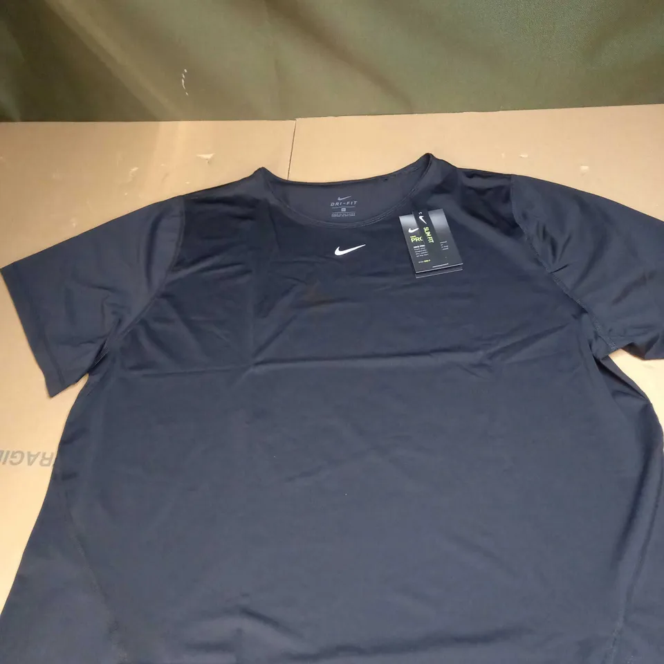 MENS NIKE SLIM FIT DRI-FIT SHIRT SIZE XXL