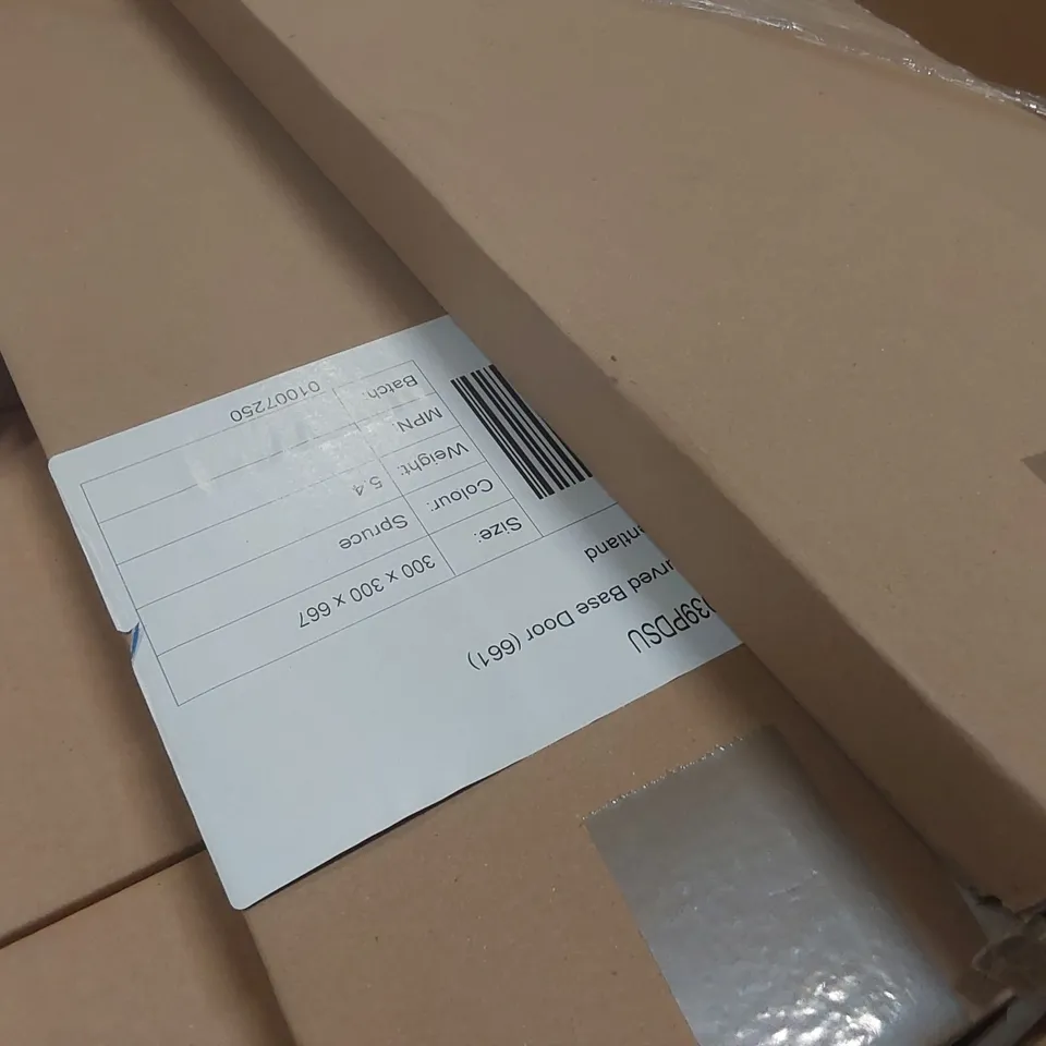 PALLET CONTAINING A LARGE QUANTITY OF ASSORTED BATHROOM FURNITURE PARTS INCLUDING: CURVED BASE DOOR, PLINTH & PLINTH PELMETS ECT