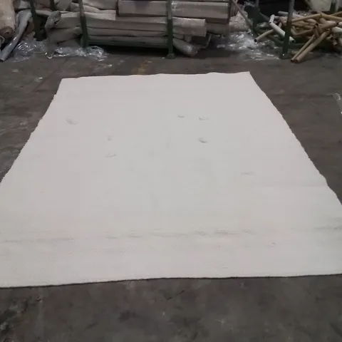 QUALITY DESIGNER AREA RUG - APPROXIMATELY 290X200