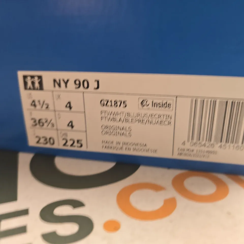 BOXED PAIR OF ADIDAS NY 90 J WHITE SNEAKERS - SIZE 4