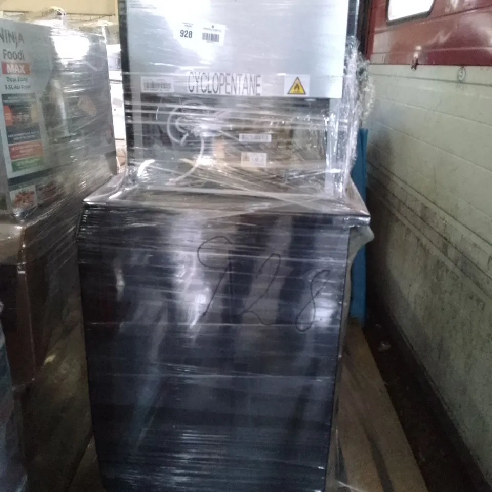 RUSSELL HOBBS FREEZER 32 LITRE BLACK, HOOVER H-WASH 500 FREESTANDING WASHING MACHINE AND CANDY SMART PRO CSOW2853TWCGE FREESTANDING WASHER DRYER