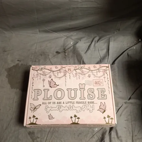 P LOUISE OBSESSED FOR LESS DUO β PINK PACKAGING COSMETICS