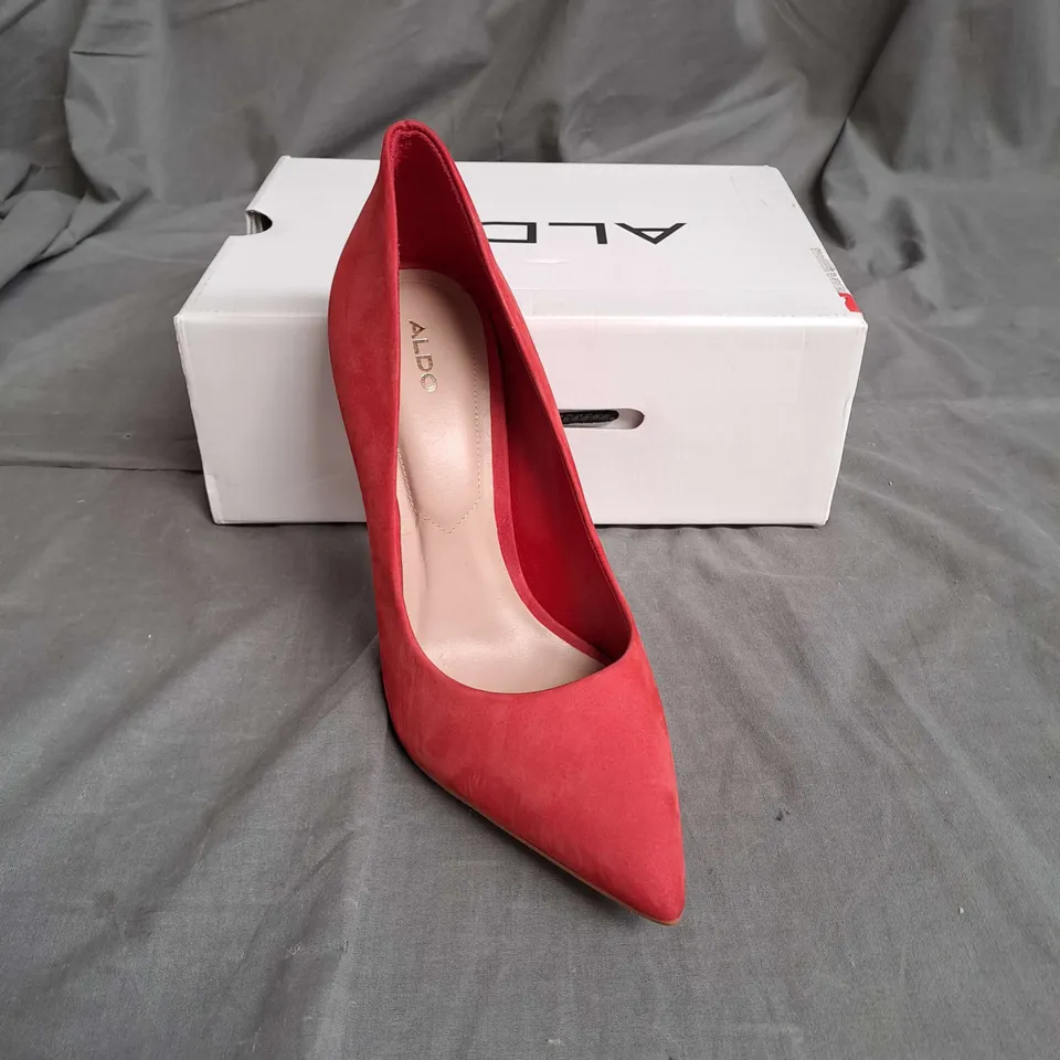 BOXED PAIR OF ALDO CASSEDY HEELS IN RED SIZE 6