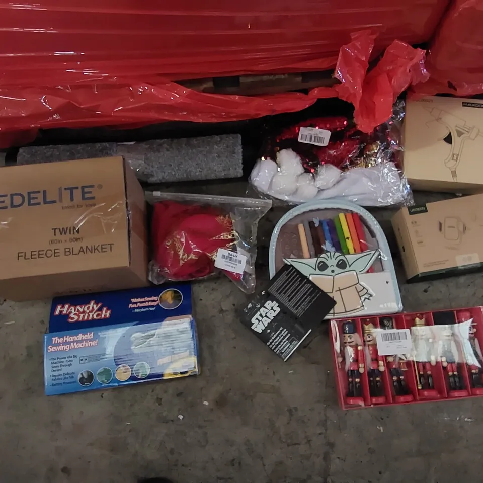 PALLET OF ASSORTED ITEMS INCLUDING: GLUE GUN, HANDHELD SEWING MACHINE, PHONE MOUNT, FLEECE BLANKET, BIKINIS, HOUSE MAT, STAR WARS STATIONARY KIT, NUTCRACKER, CHRISTMAS HATS