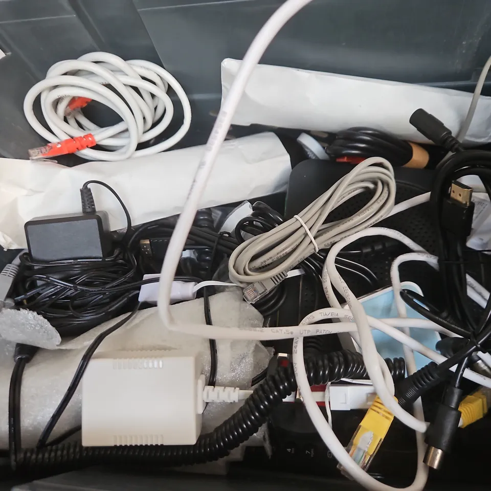 APPROXIMATELY 10 ASSORTED HOUSEHOLD ITEMS TO INCLUDE BT ROUTER, SKY REMOTES, CABLES, ETC