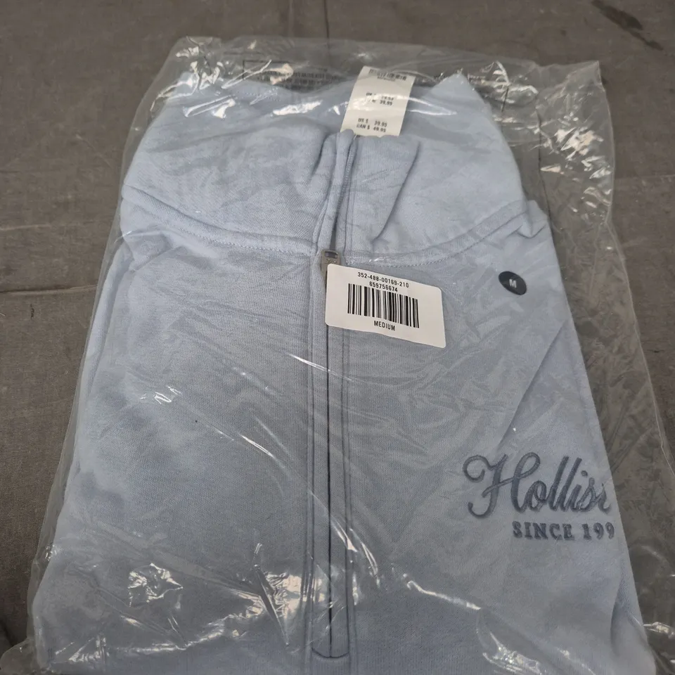 HOLLISTER LIGHT BLUE HOODIE SIZE M 