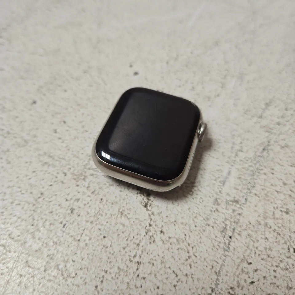 APPLE WATCH SERIES 8 - A2773