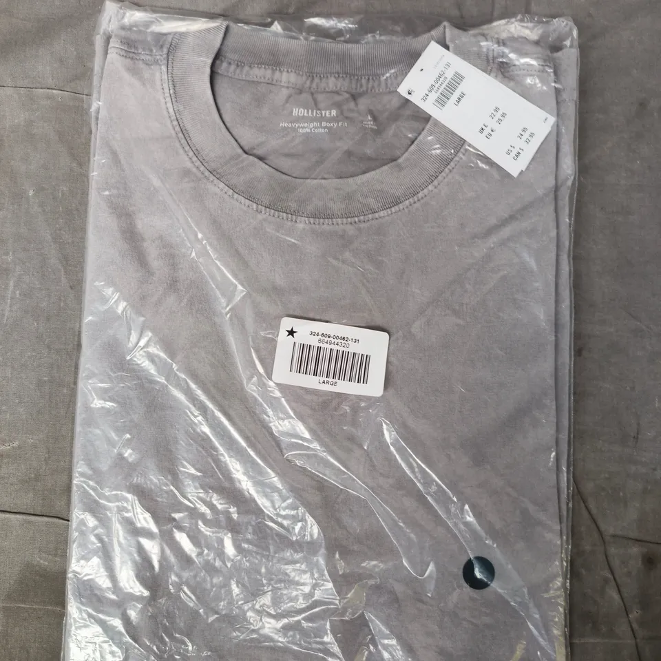 BAGGED HOLLISTER HEAVYWEIGHT BOXY FIT T-SHIRT IN GREY SIZE LARGE