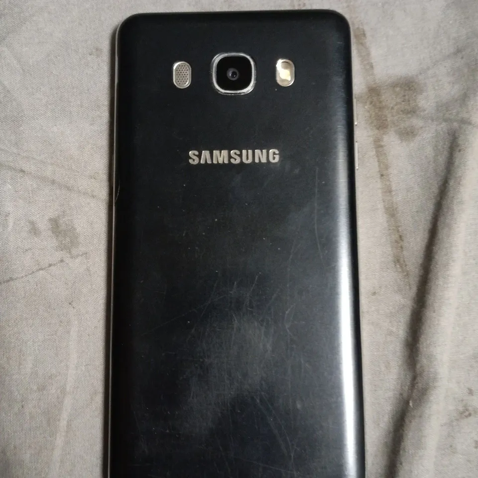 SAMSUNG GALAXY J5 SMARTPHONE