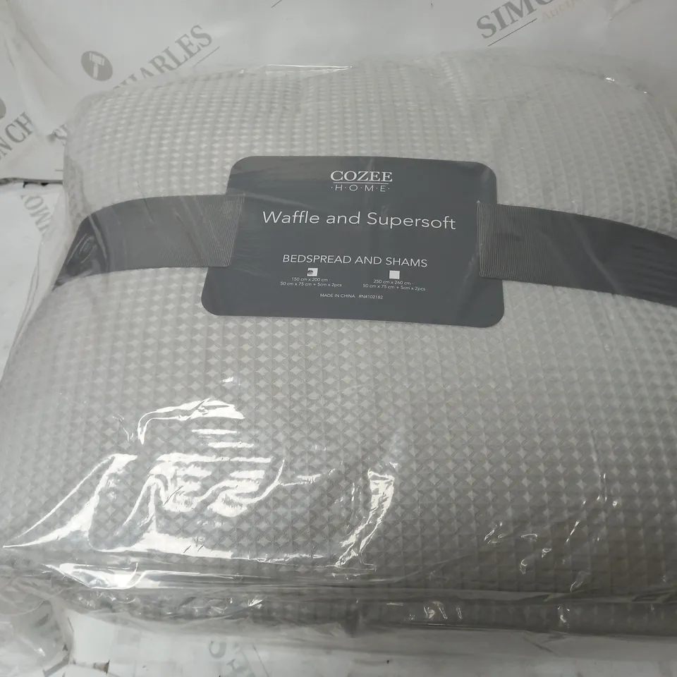 SUPERSOFT BY COZEE HOME WAFFLE KNIT FILLED BEDSPREAD AND SHAMS SET IN MARL GREY 150X200CM