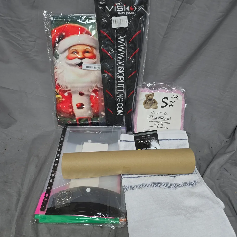 APPROXIMATELY 15 ASSORTED HOUSEHOLD PRODUCTS TO INCLUDE SUPER SOFT CUDDLE V-PILLOWCASE, HAND TOWEL, CLUB SLEEVE, ETC