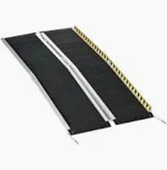 Lot 1778: BOXED HOMCOM WHEELCHAIR RAMP, 152L X 73WCM, 272KG CAPACITY ...
